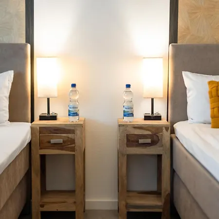 아파트 Sonnenglueck - Grosses Fuer 8 Im Zentrum Mit Flexiblen Betten, Balkon & Parkplatz *