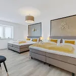 Διαμέρισμα Sonnenglueck - Grosses Fuer 8 Im Zentrum Mit Flexiblen Betten, Balkon & Parkplatz
