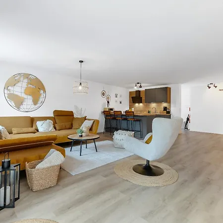 Sonnenglueck - Grosses Fuer 8 Im Zentrum Mit Flexiblen Betten, Balkon & Parkplatz Διαμέρισμα Altusried
