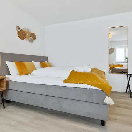 Sonnenglueck - Grosses Fuer 8 Im Zentrum Mit Flexiblen Betten, Balkon & Parkplatz Appartement Altusried