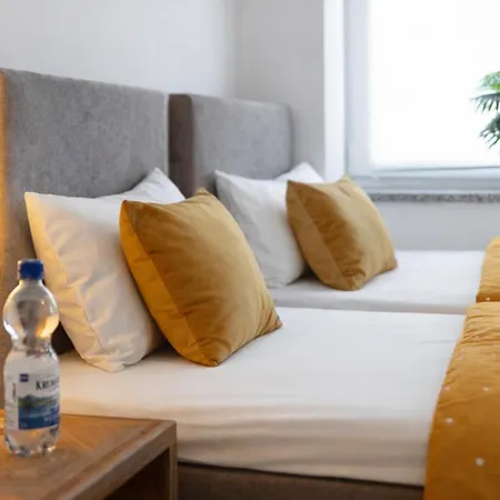 Sonnenglueck - Grosses Fuer 8 Im Zentrum Mit Flexiblen Betten, Balkon & Parkplatz *