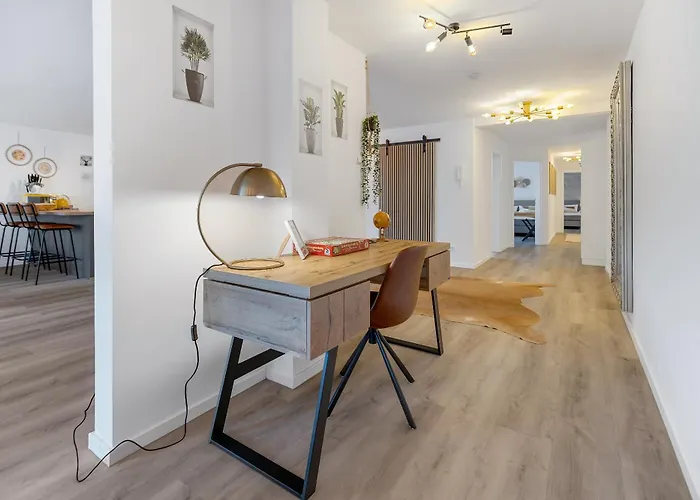 Sonnenglueck - Grosses Fuer 8 Im Zentrum Mit Flexiblen Betten, Balkon & Parkplatz *