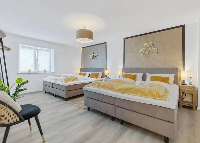 Daire Sonnenglueck - Grosses Fuer 8 Im Zentrum Mit Flexiblen Betten, Balkon & Parkplatz